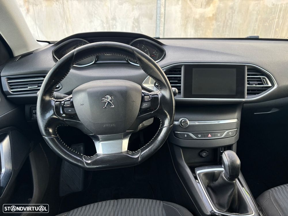Peugeot 308 1.2 PureTech Style - 22