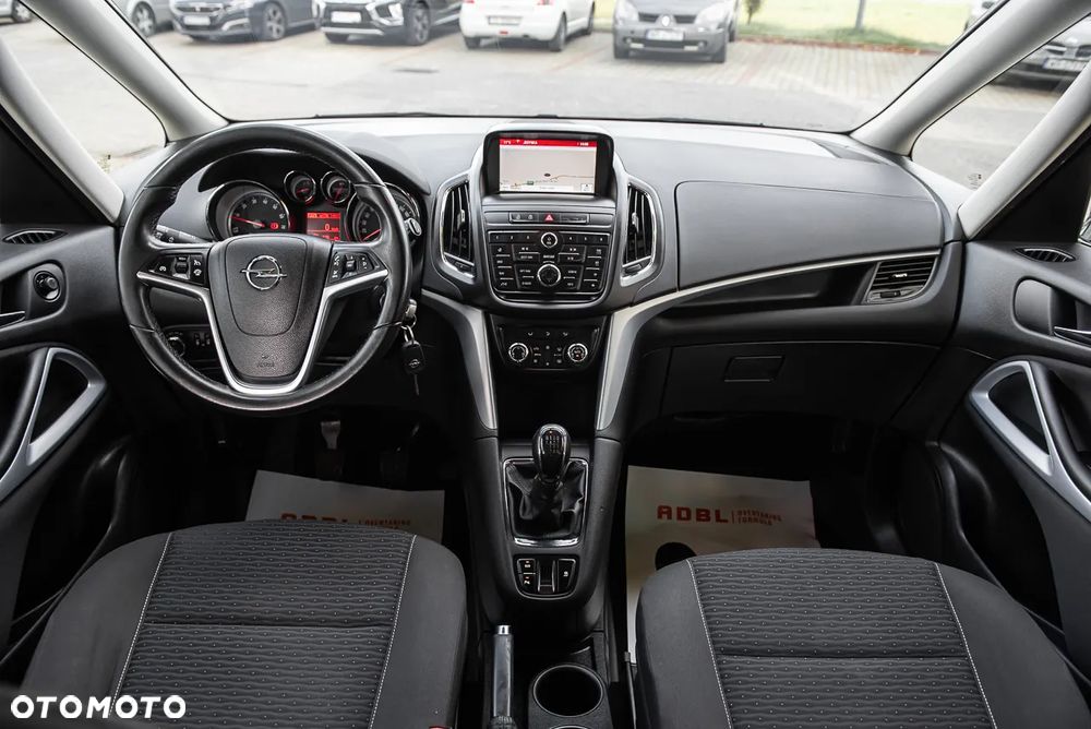 Opel Zafira - 27