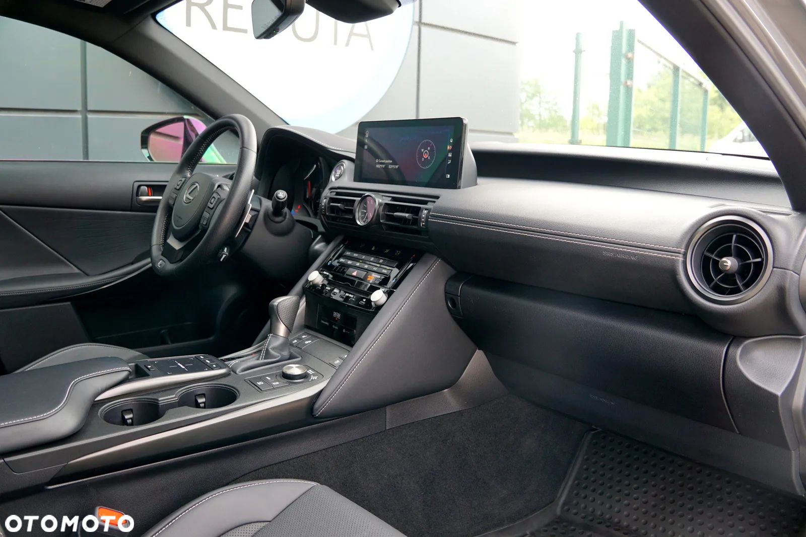 Lexus Inny - 18