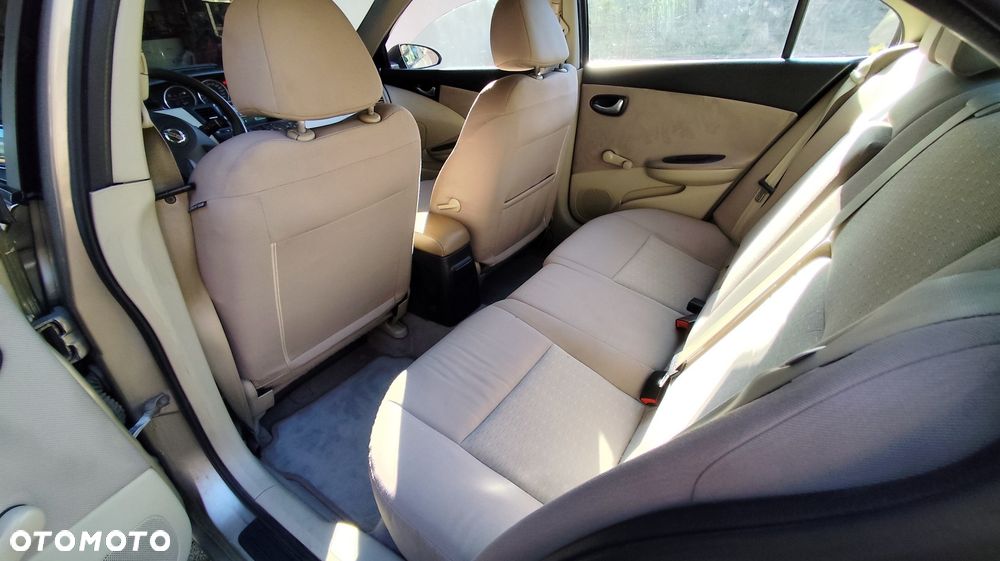 Nissan Primera 1.8 Visia - 8