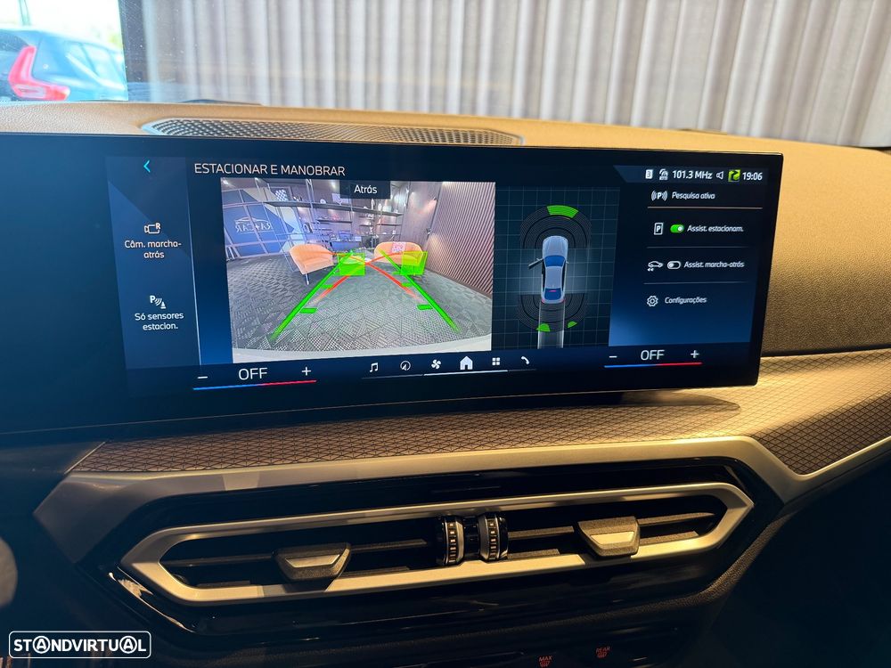 BMW i4 eDrive35 Pack Desportivo M - 42