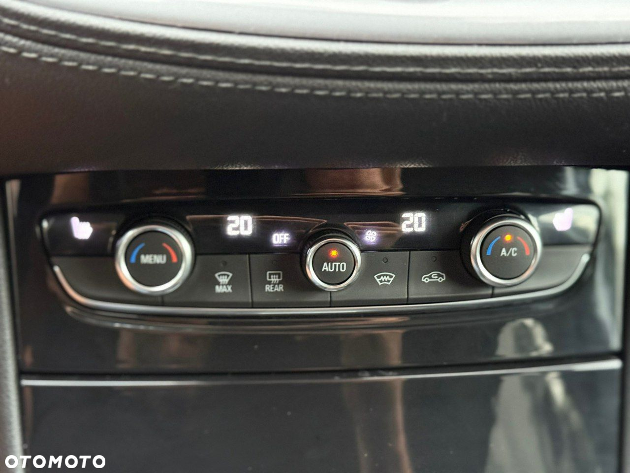 Opel Grandland X 1.6 CDTI Innovation S&S - 28