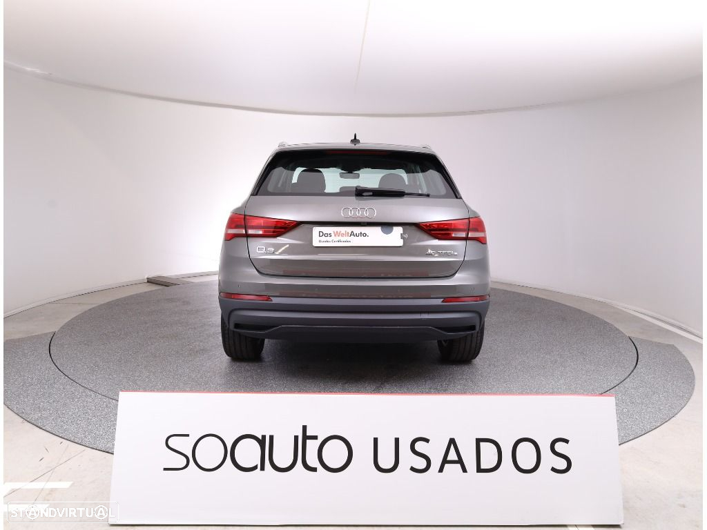 Audi Q3 45 TFSIe S tronic - 10