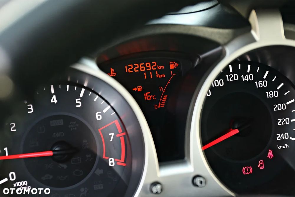 Nissan Juke 1.2 DIG-T Acenta EU6 - 28