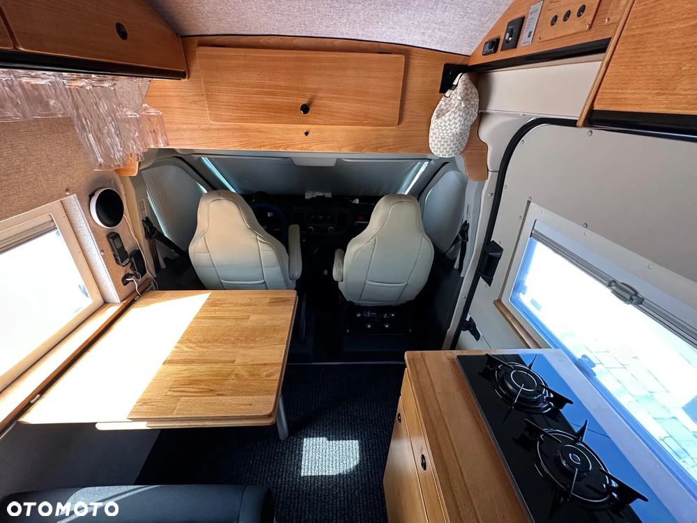Ford Transit - 25