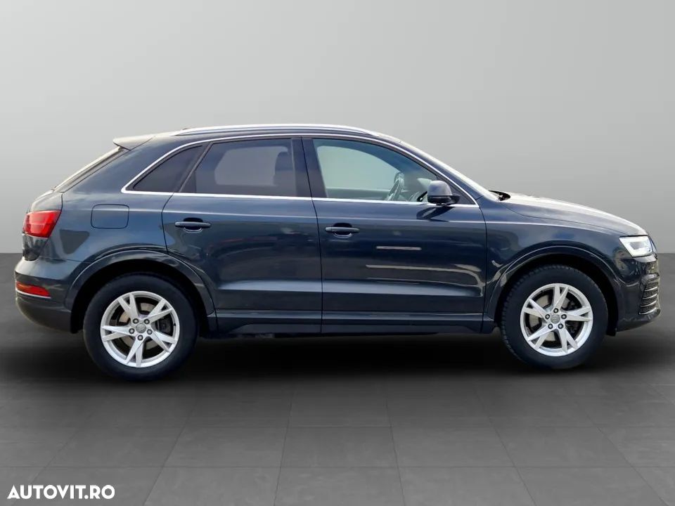 Audi Q3 2.0 TDI Quattro Stronic Sport - 6