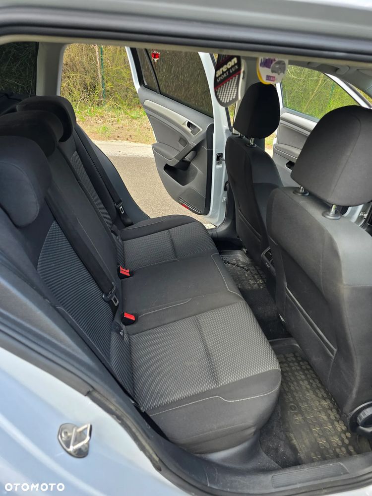 Volkswagen Golf 1.6 TDI CityLine - 22