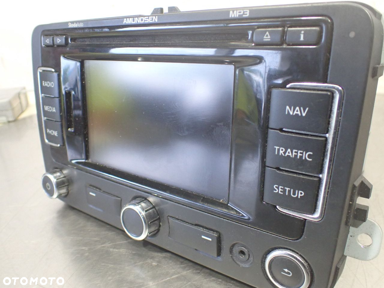 RADIO Z NAWIGACJĄ SKODA OCTAVIA II 1.6TDI LIFT 3T0035191 - 10