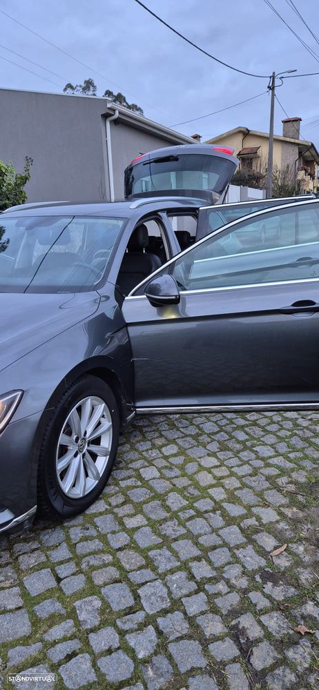 VW Passat Variant 2.0 TDi Highline - 37