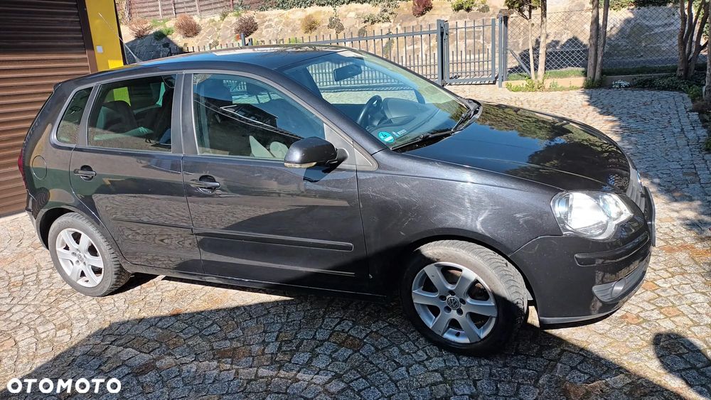 Volkswagen Polo - 1