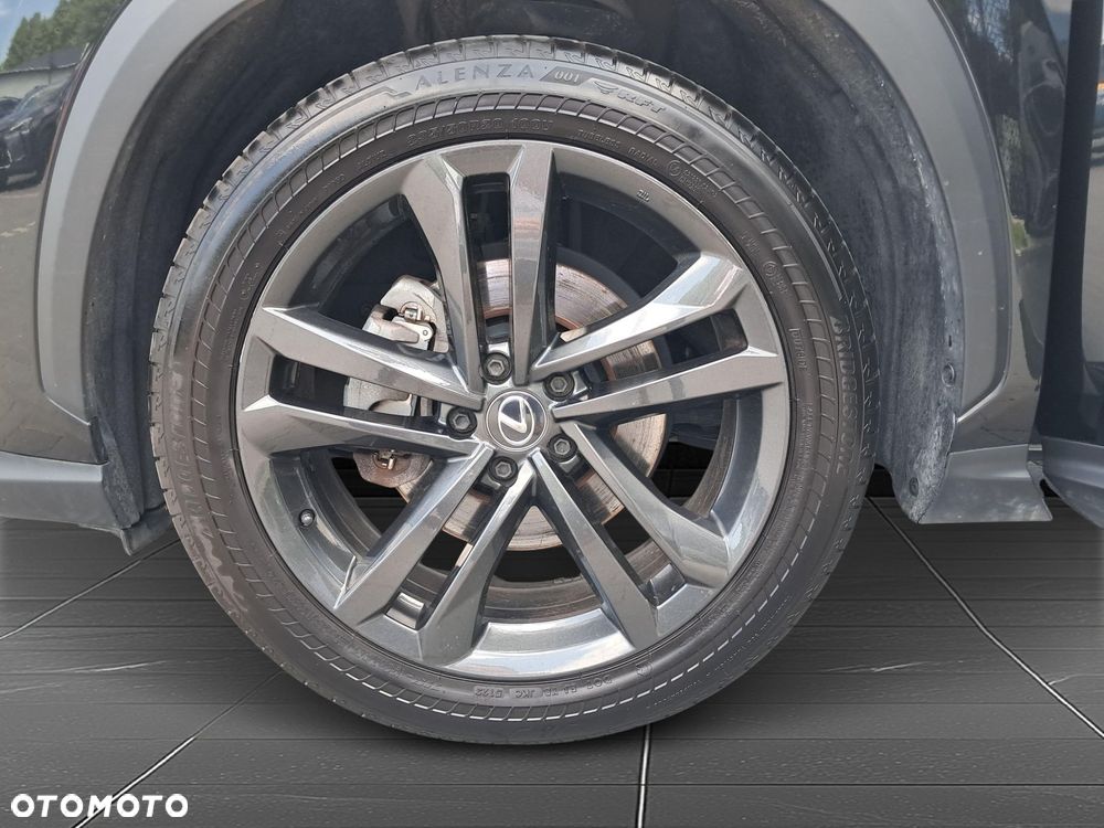 Lexus NX 350h Prestige AWD - 19