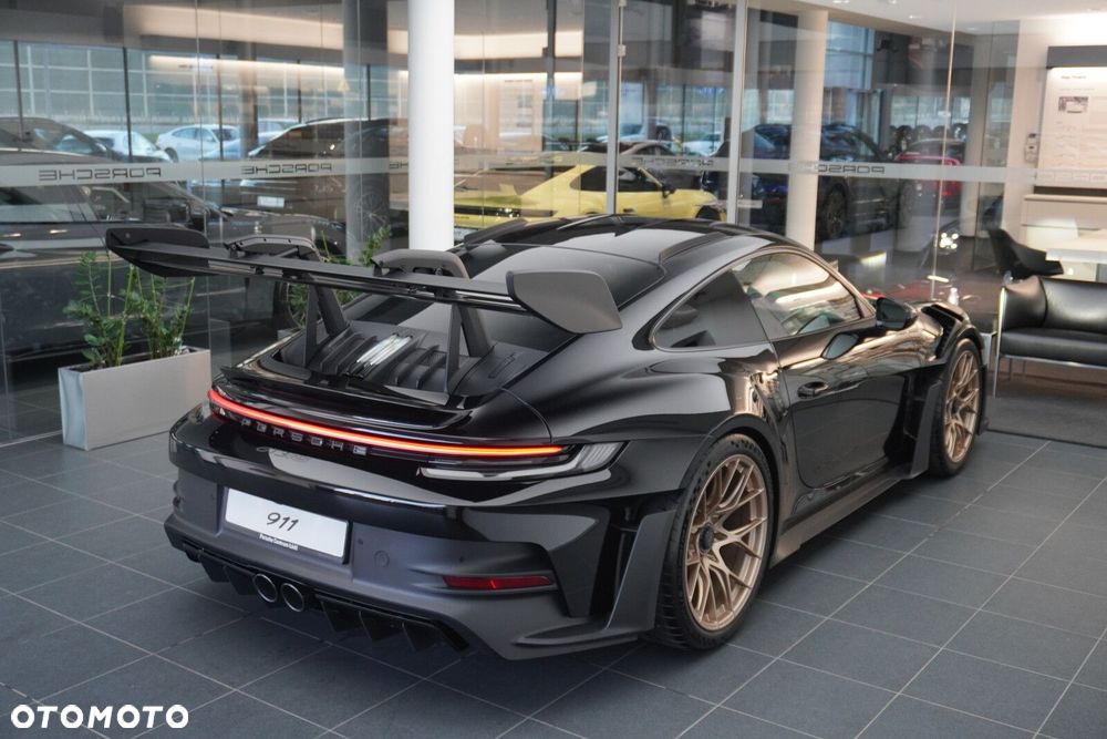Porsche 911 GT3 RS - 11