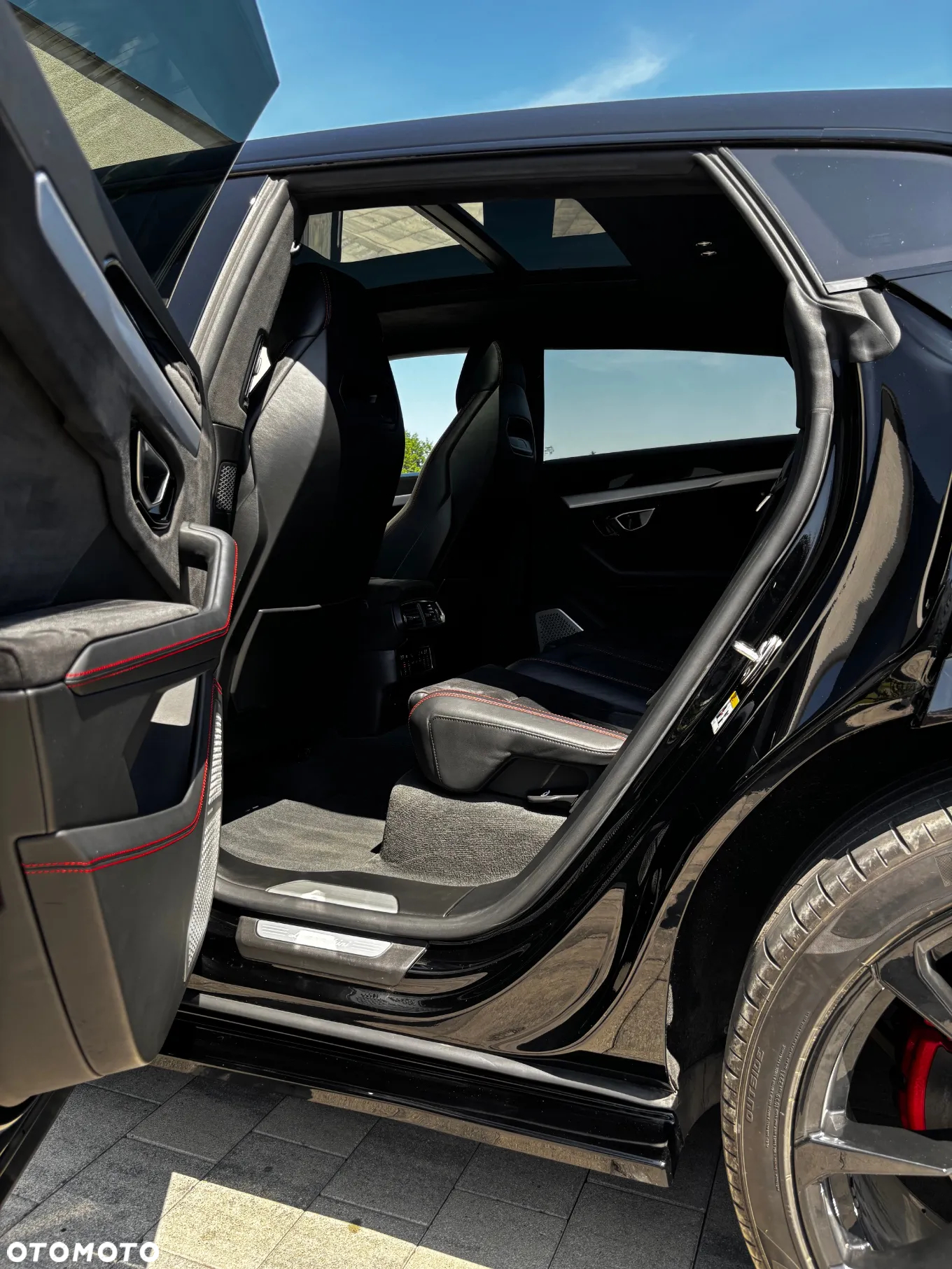 Lamborghini Urus Standard - 22