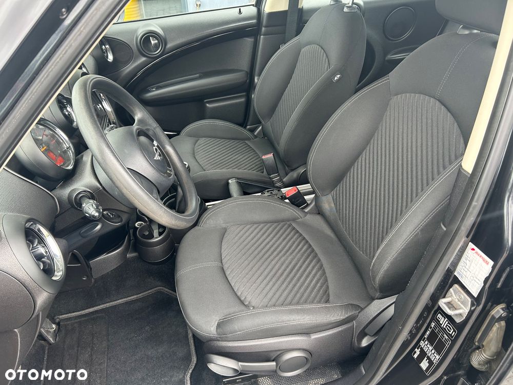 MINI Countryman One D Blackyard - 22