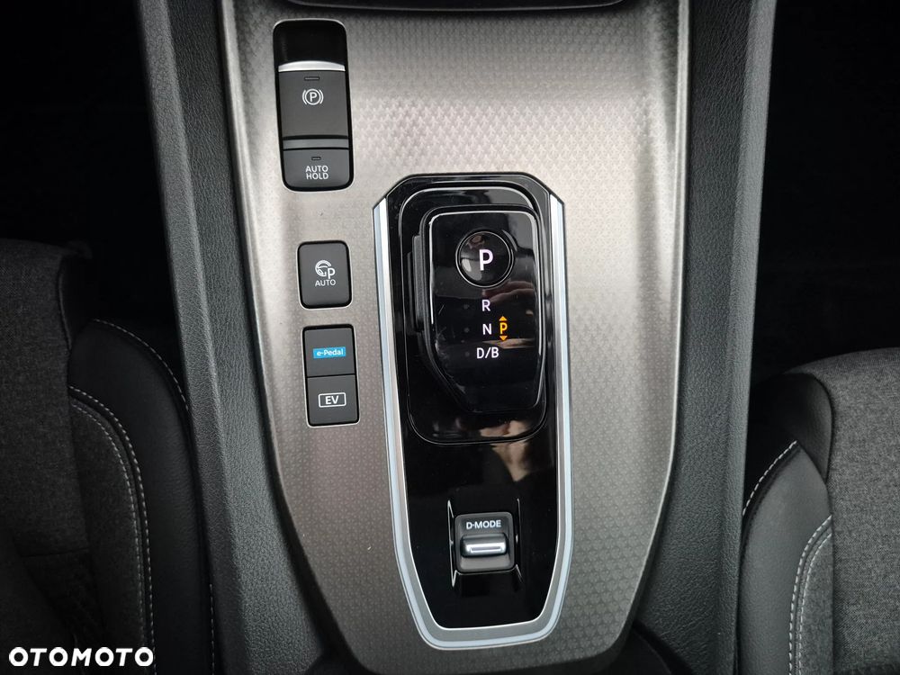 Nissan Qashqai 1.5 e-POWER N-Connecta - 17