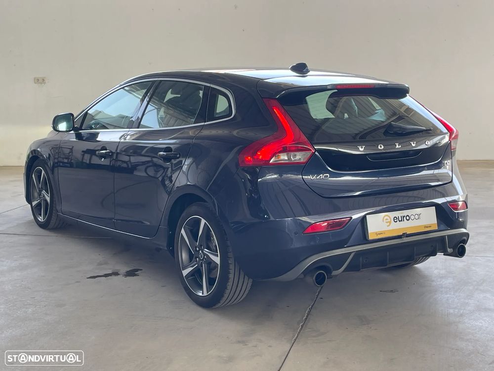 Volvo V40 D2 R Design - 3