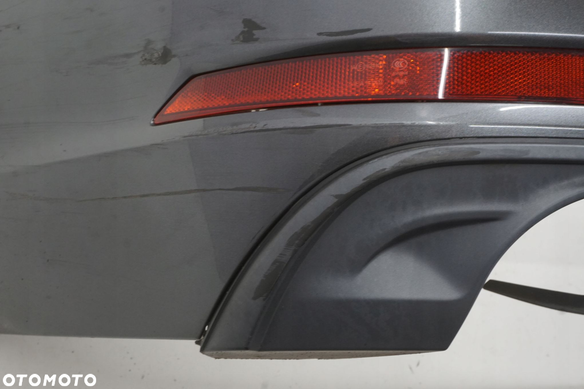 AUDI A4 B9 KOMBI S-LINE 15R ZDERZAK TYLNY TYŁ LZ7S - 8
