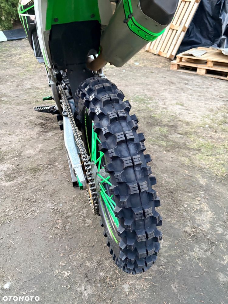 Kawasaki KFX - 6