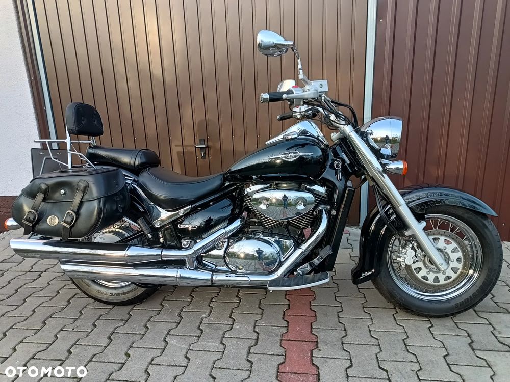 Suzuki Intruder - 3