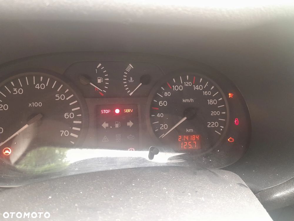 Renault Clio 1.2 16V Authentique - 2
