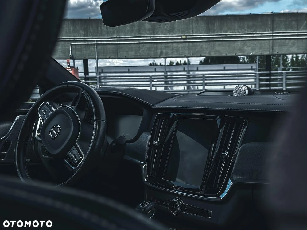 Volvo S90 D5 AWD R-Design - 8