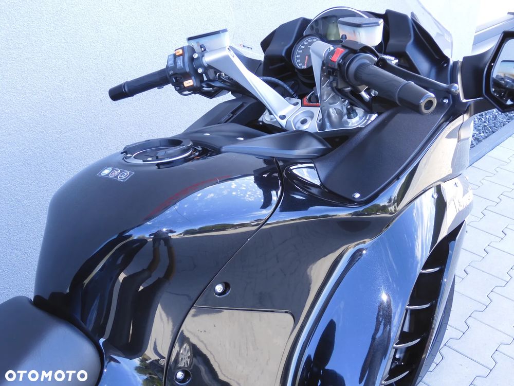 Kawasaki GTR - 13