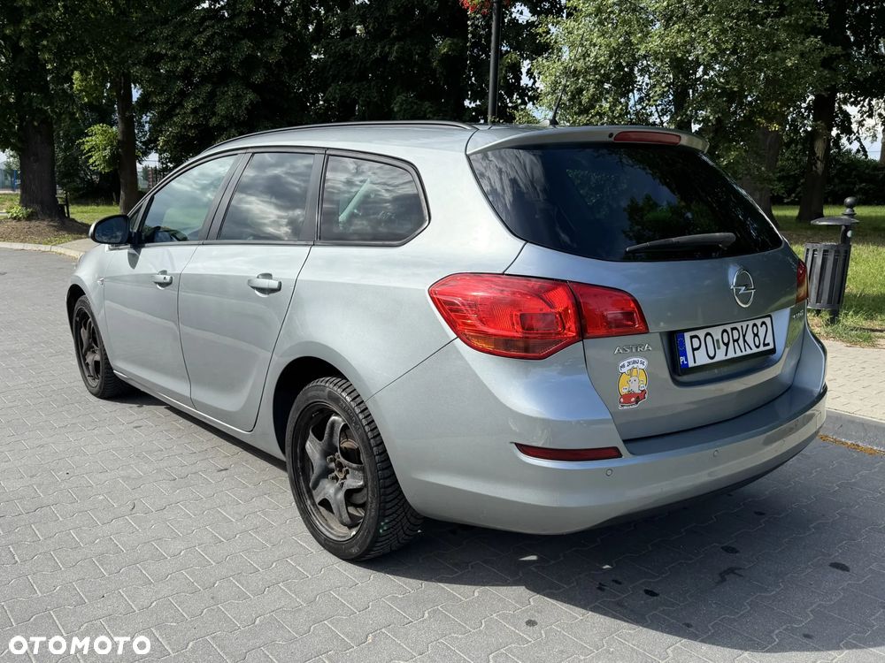 Opel Astra 1.4 Essentia - 3