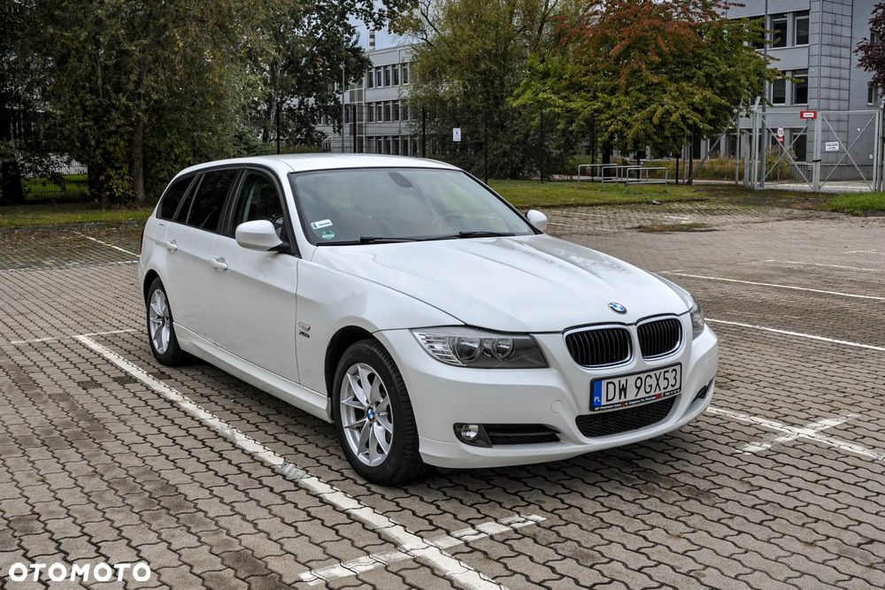 BMW Seria 3 320d xDrive - 6