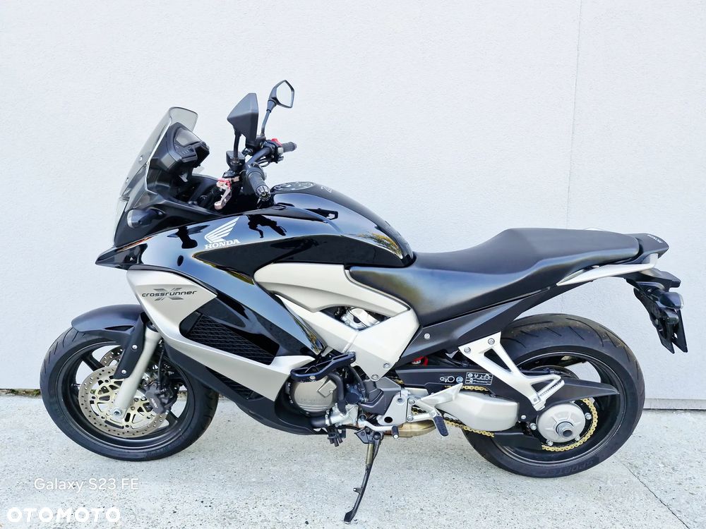 Honda VFR - 4