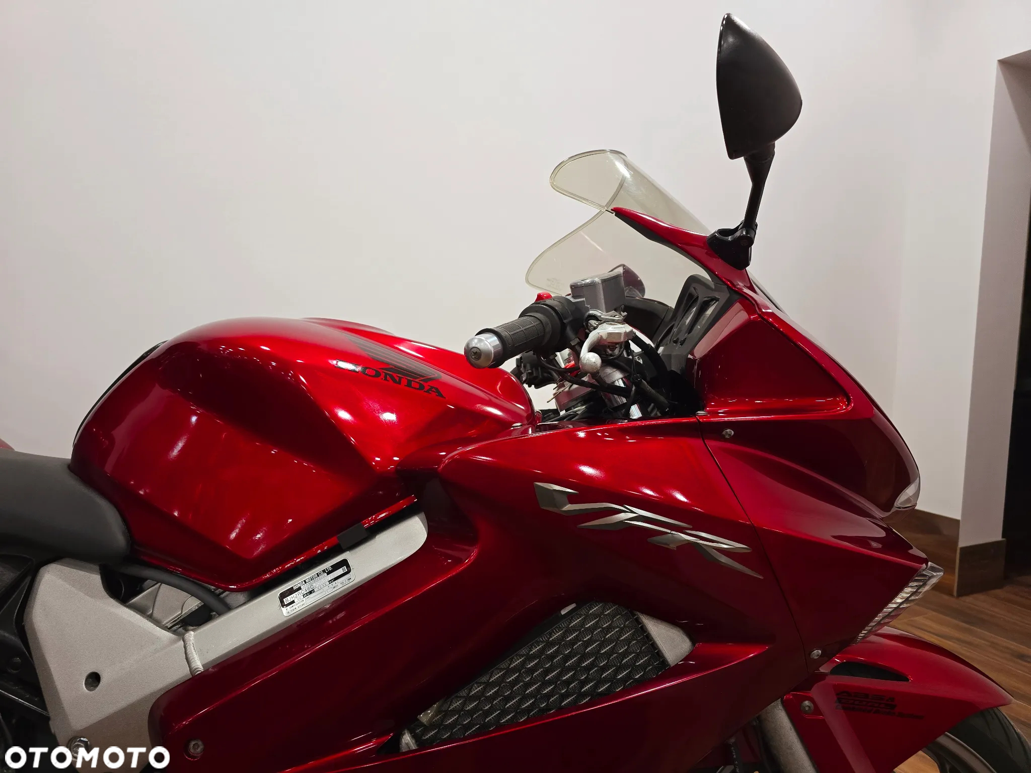 Honda VFR - 35