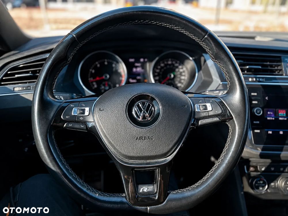 Volkswagen Tiguan - 15