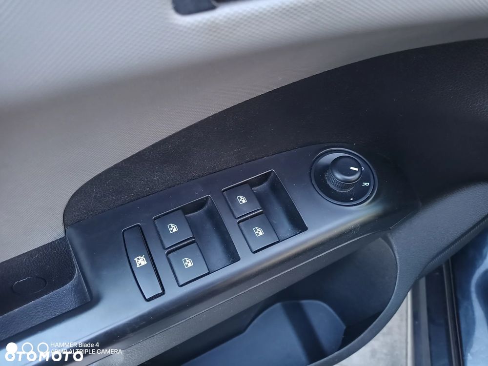 Chevrolet Aveo 1.6 LTZ - 18