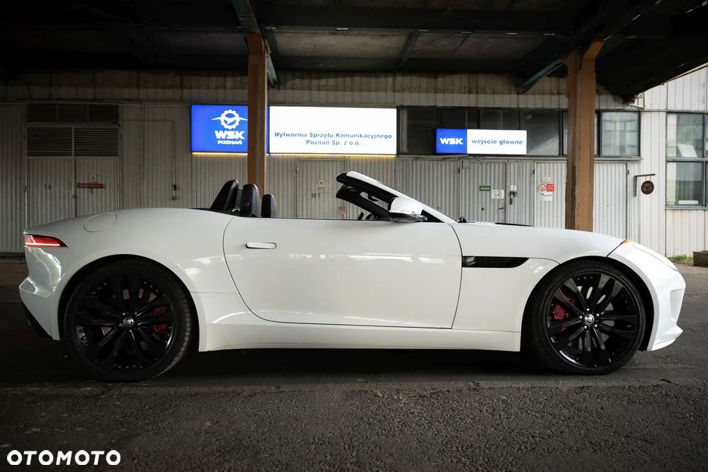 Jaguar F-Type S - 10