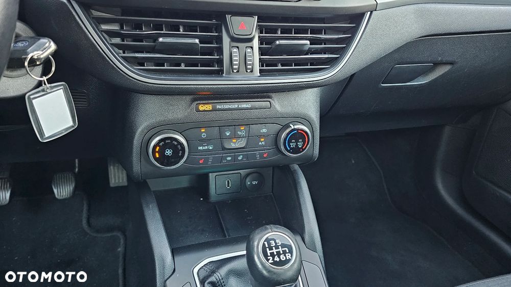 Ford Focus 1.0 EcoBoost Trend Edition Business - 8