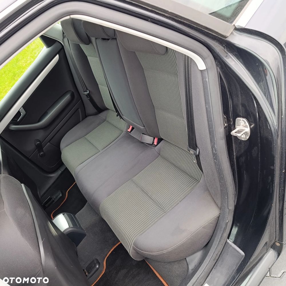 Audi A4 Limousine 1.9 TDI - 16