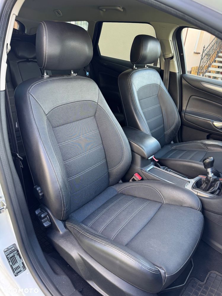 Ford Mondeo 2.0 TDCi Titanium X - 17