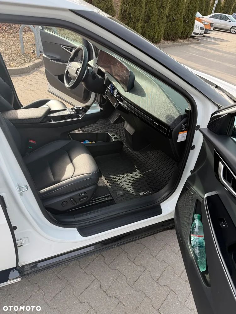 Kia EV6 77.4kWh Plus - 13