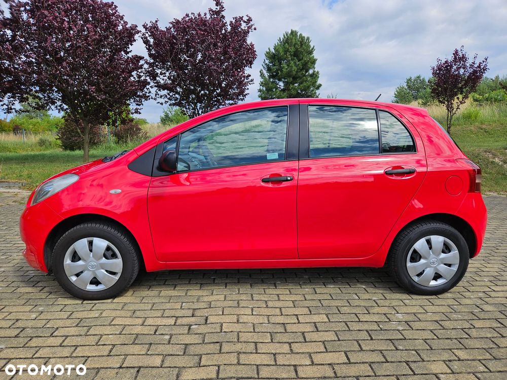 Toyota Yaris 1.0 Terra - 12