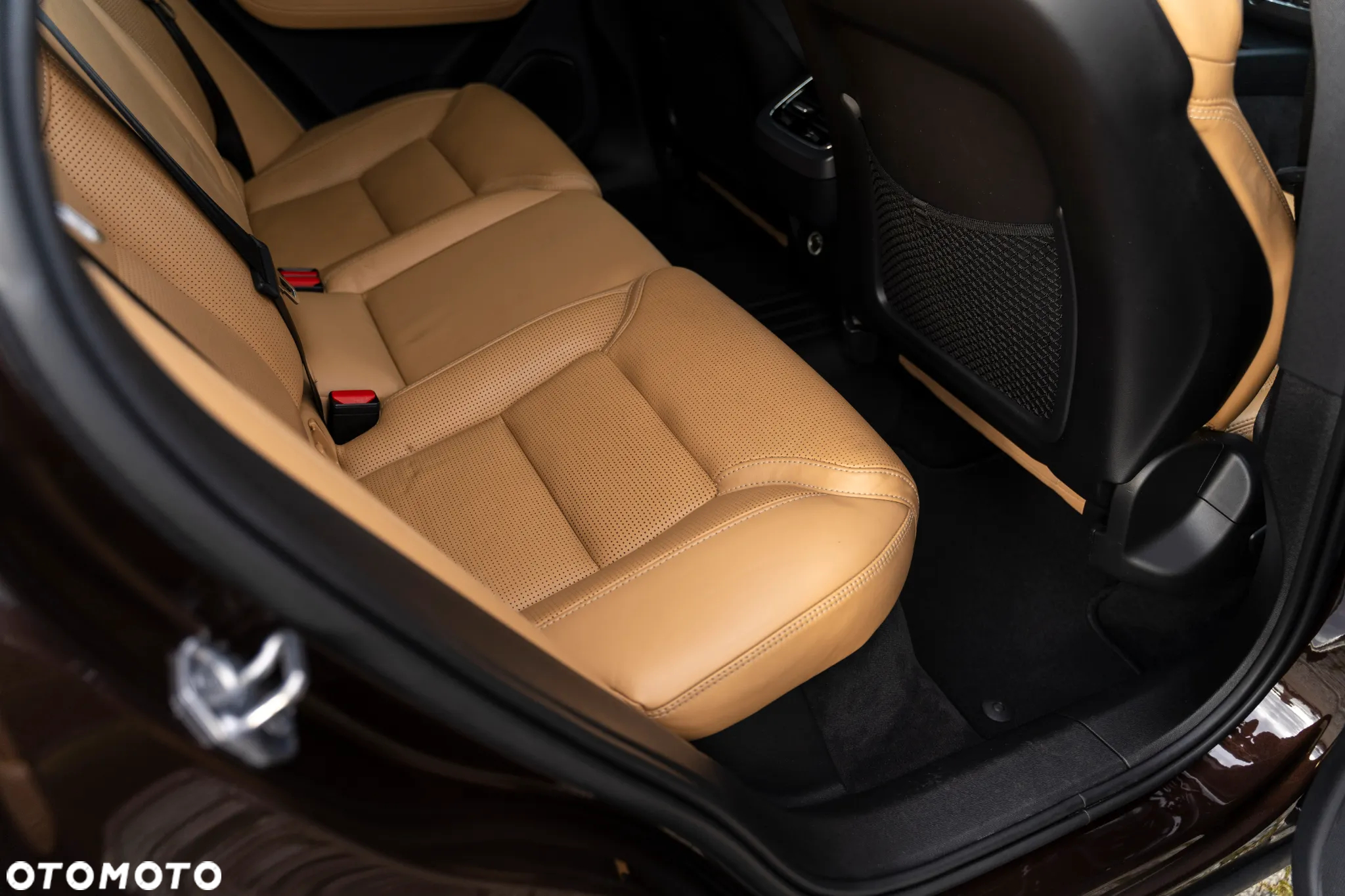 Volvo XC 60 D5 AWD Inscription - 33