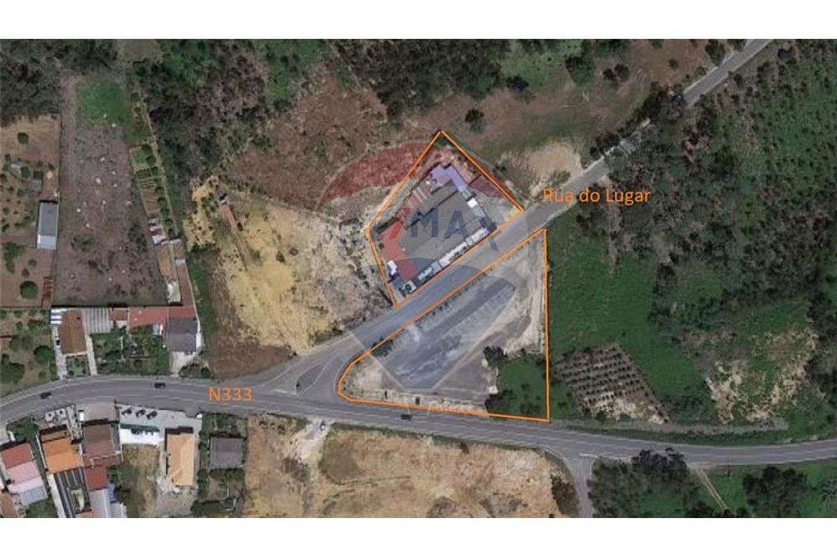 Edificio em terreno espaços residenciais - Grande imagem: 2/3