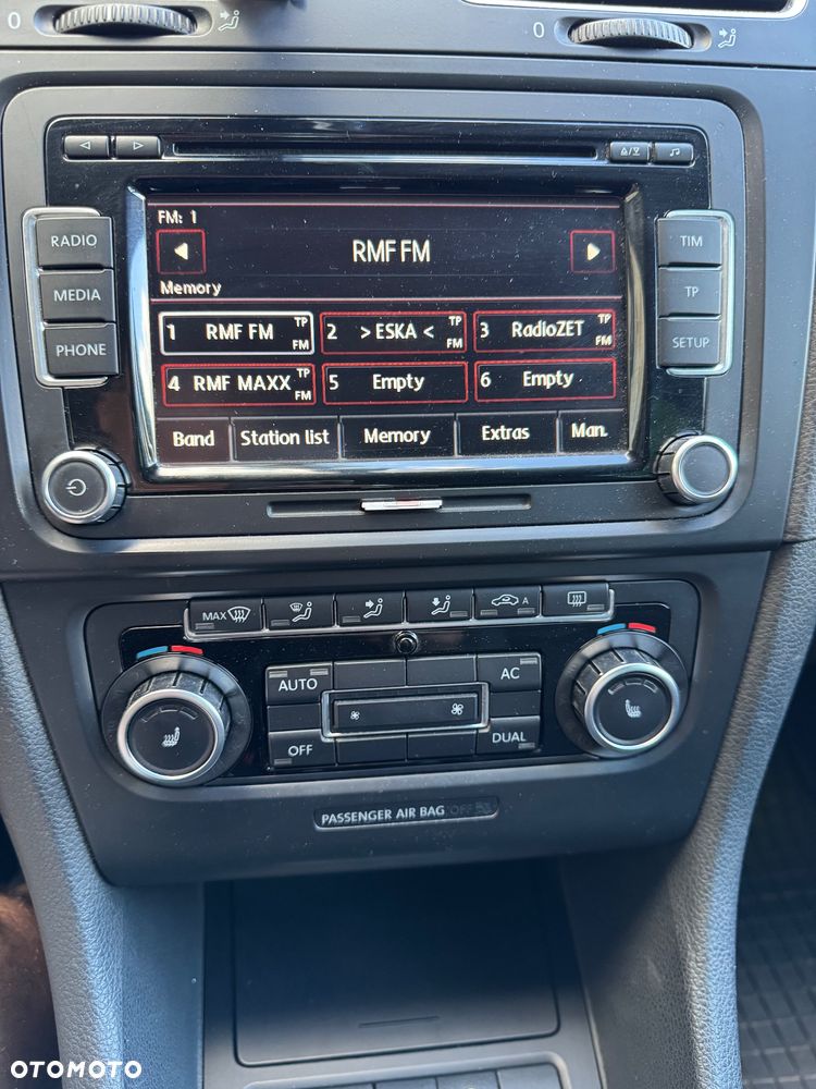 Volkswagen Golf 2.0 TDI DPF Highline - 17