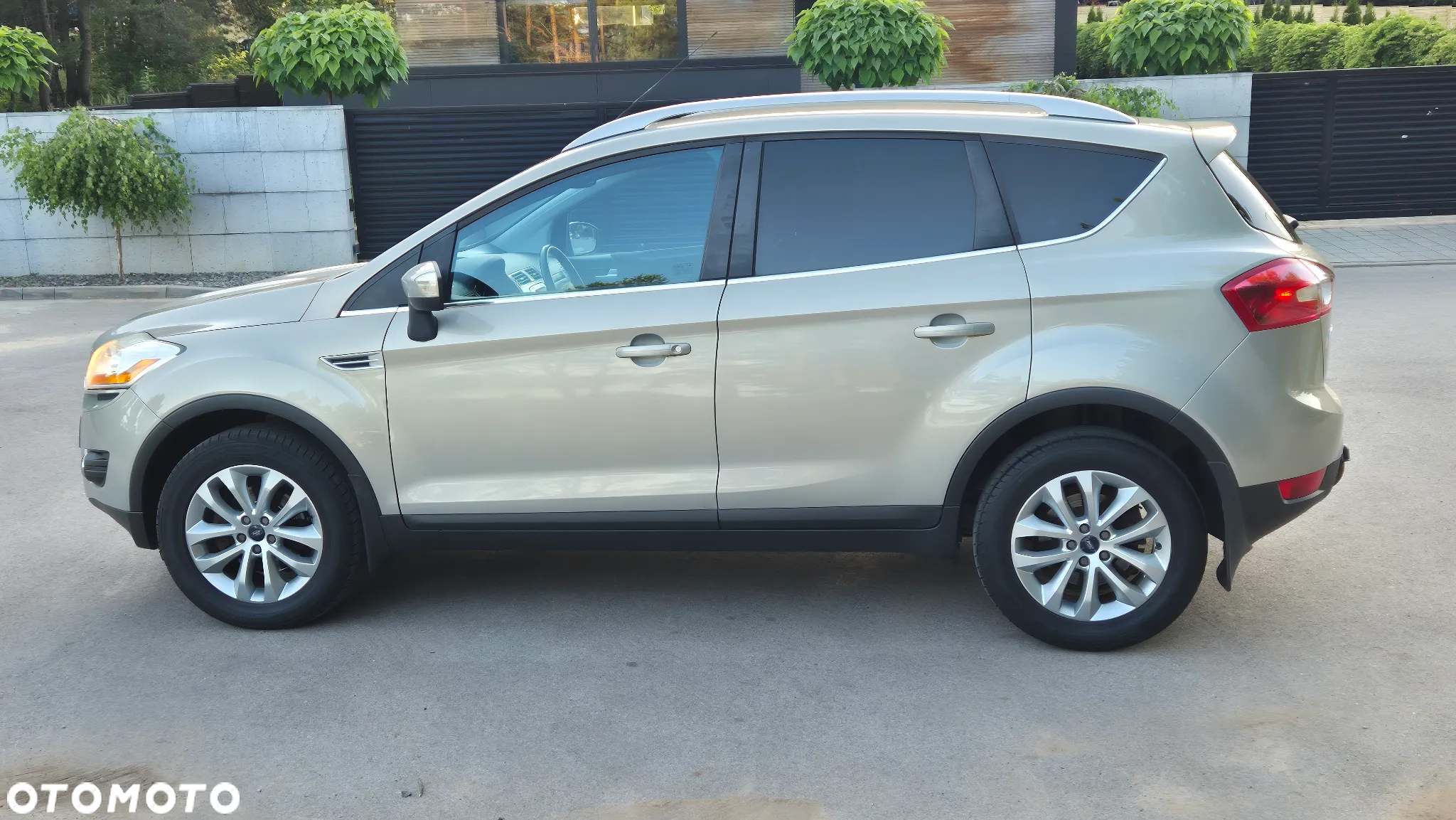 Ford Kuga 2.0 TDCi 4x4 Titanium - 7