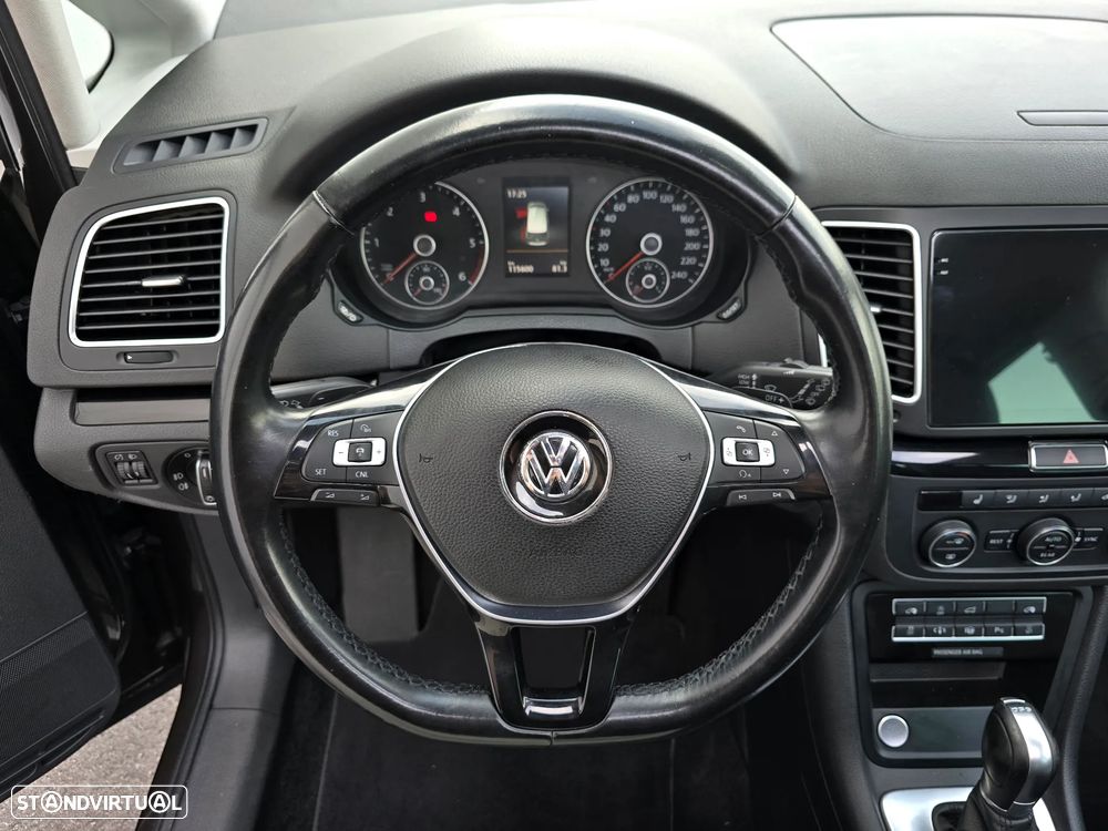 VW Sharan 2.0 TDI Highline DSG - 17
