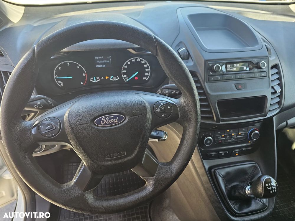 Ford Transit Connect - 13