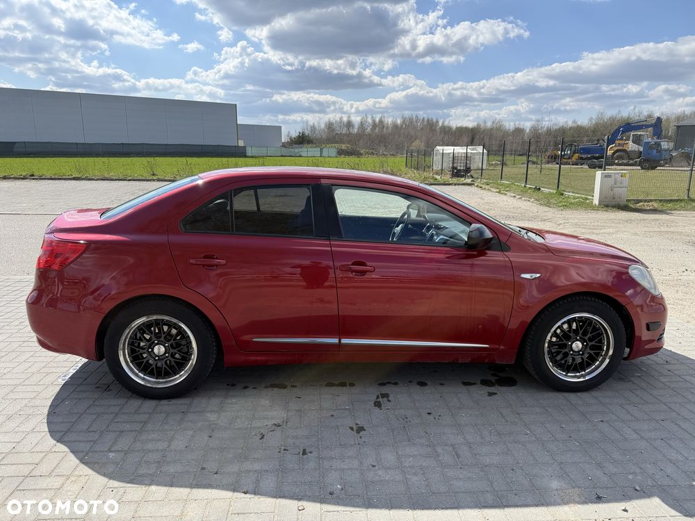 Suzuki Kizashi - 6