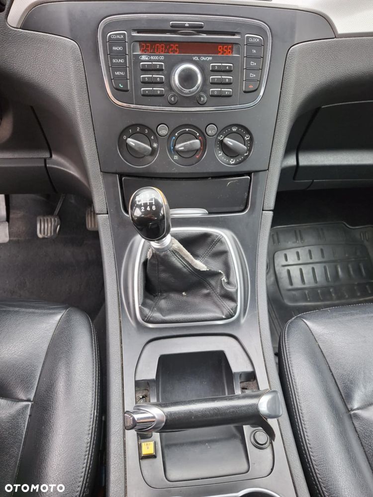 Ford Galaxy 1.6 TDCi DPF Start-Stop Trend - 15