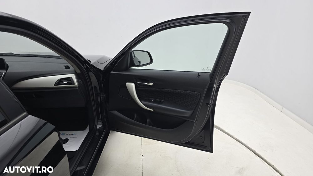BMW Seria 1 - 18