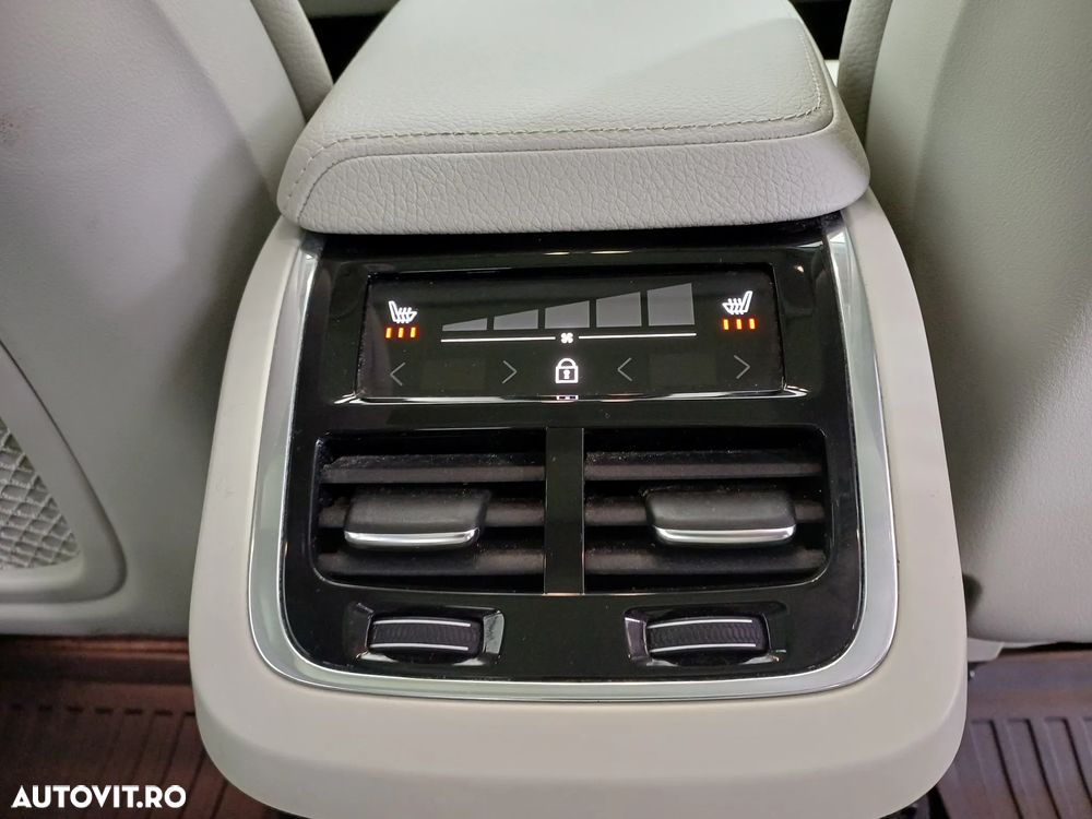 Volvo XC 60 T5 AWD Inscription - 28