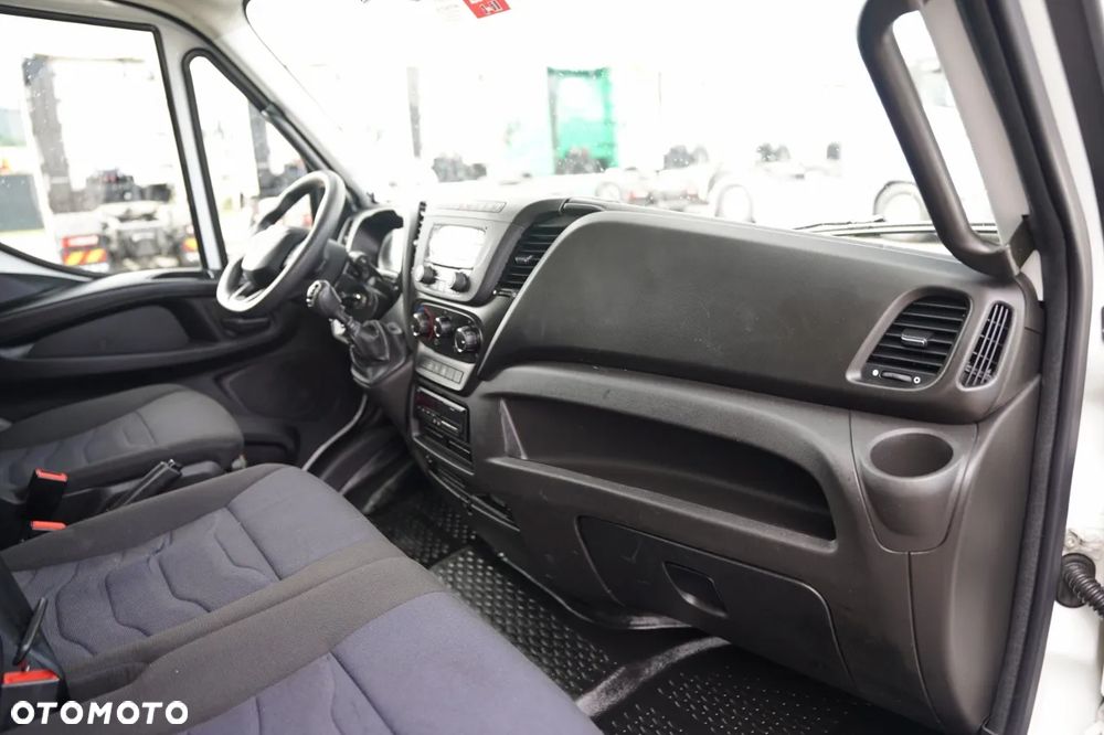 Iveco DAILY 70-160 / KONTENER - 5,2 m / WINDA DHOLLANDIA / DMC: 7 000 KG / SPROWADZONY - 36
