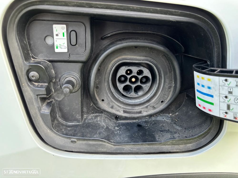 Renault Captur 1.6 E-Tech Full Hybrid Techno - 21